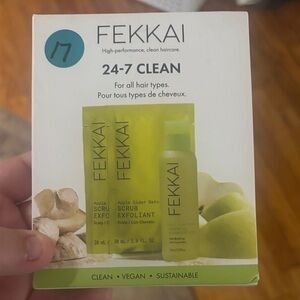 FEKKAI 24-7 CLEAN Apple Cider Detox Scrub & Cleanser - Green